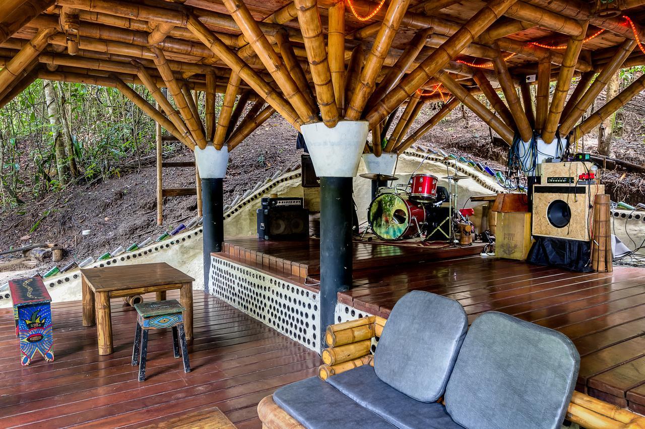 Universo Pol Bamboo Hostel 모로데상파울루 외부 사진