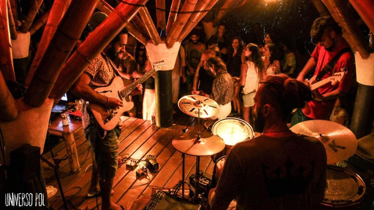 Universo Pol Bamboo Hostel 모로데상파울루 외부 사진